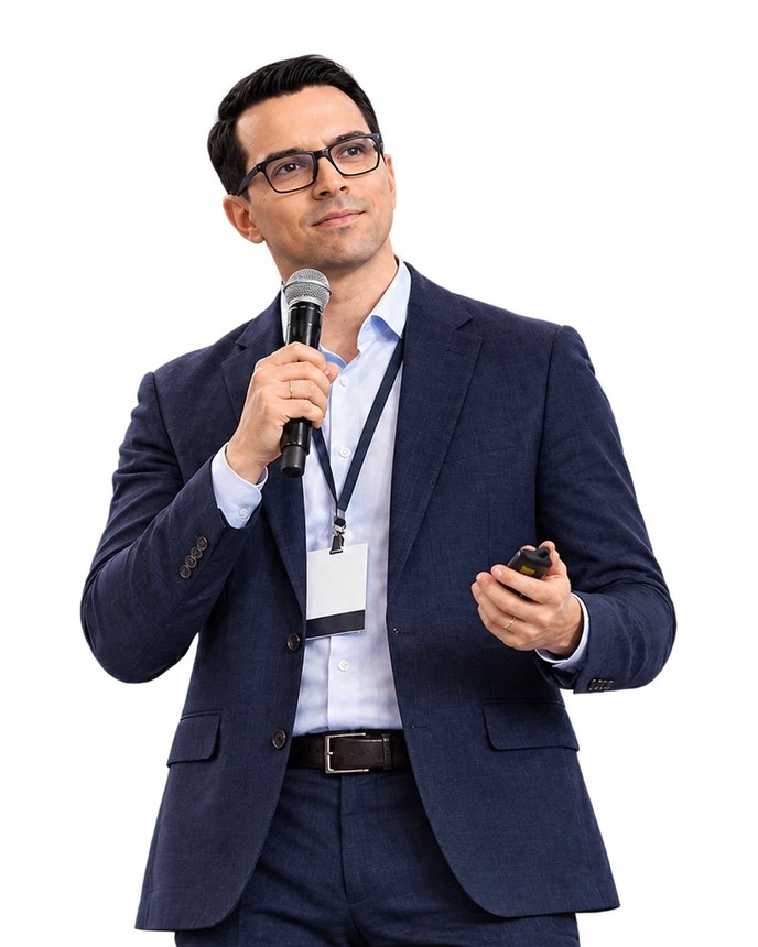 Jorge Silva with a microphone giving a talk